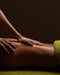 Le massage holistique : un moyen pour lâcher prise et pour se reconnecter à soi même. Le massage holistique : un moyen pour lâcher prise et pour se reconnecter à soi même.